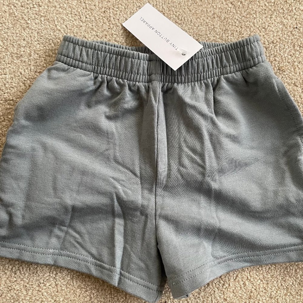 Tiny Button Apparel shorts 4/5 NWT